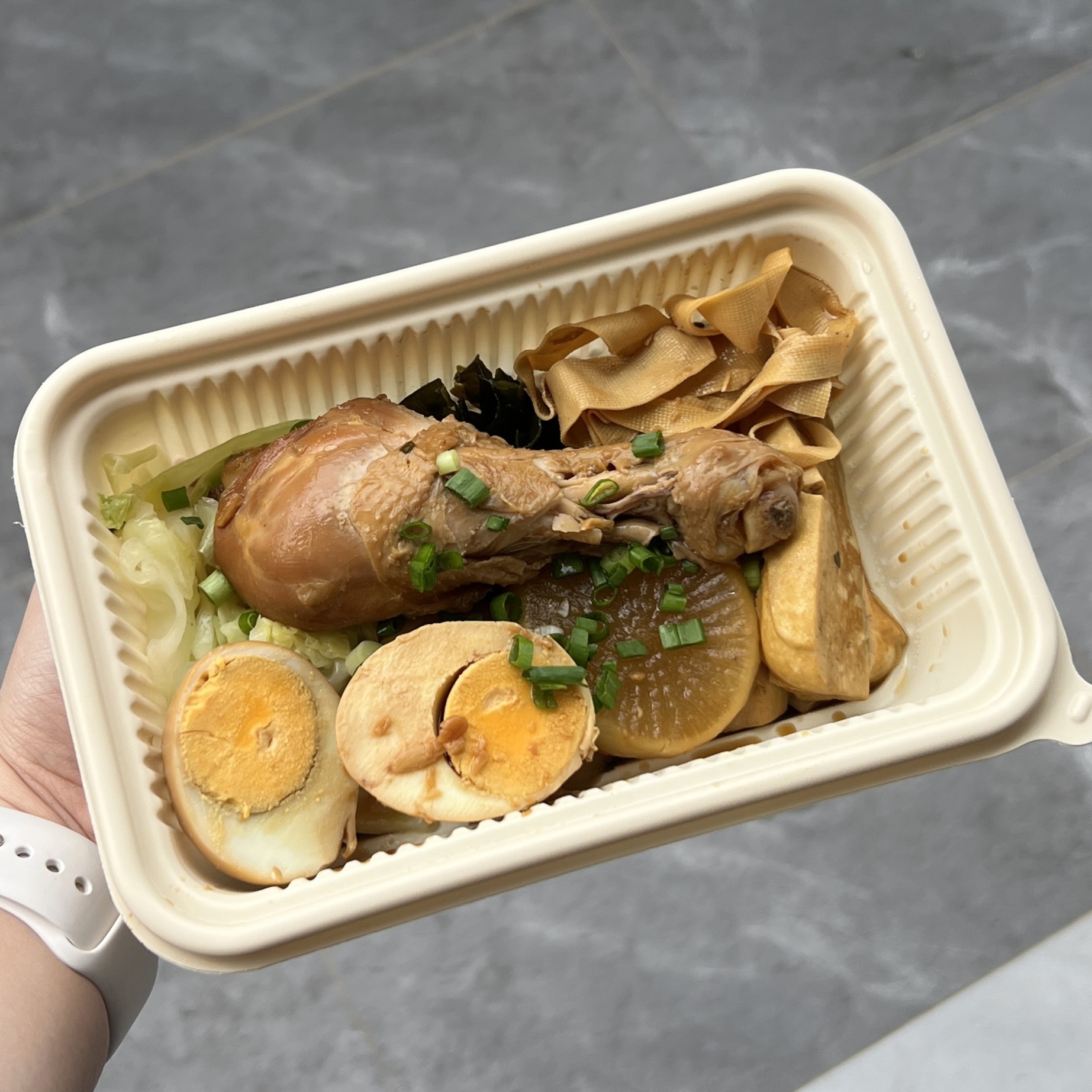 Taiwanese Braised Chicken Drumsticks bento (with multigrain rice)